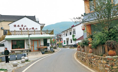 醉美陶都“宜”居处，全域旅游“兴”实践