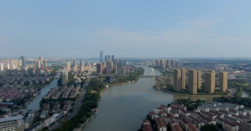 醉美陶都“宜”居处，全域旅游“兴”实践