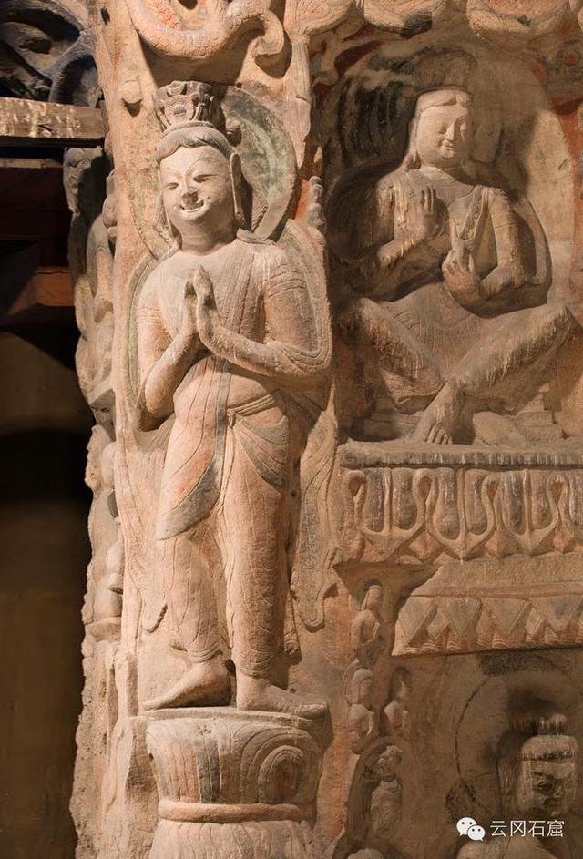 山西云冈石窟发现罕见露齿菩萨像