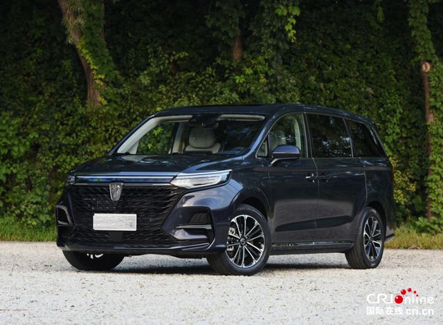 汽车频道【要闻列表】“陆地驾驶舱”起售18.88万