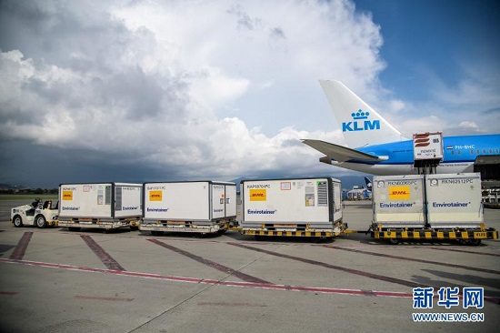 Bagong pangkat ng bakunang Tsino, dumating sa Colombia_fororder_20210322Colombiabakuna1550