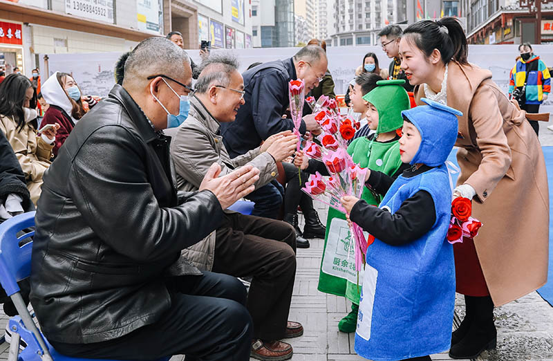 共建共治共享 让城市更美好！“武汉城管大篷车”发车