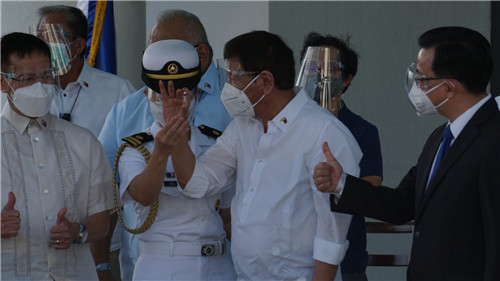 Pangako ng Tsina sa Pilipinas, natupad; 600,000 dosis ng bakuna kontra COVID-19, dumating sa Manila