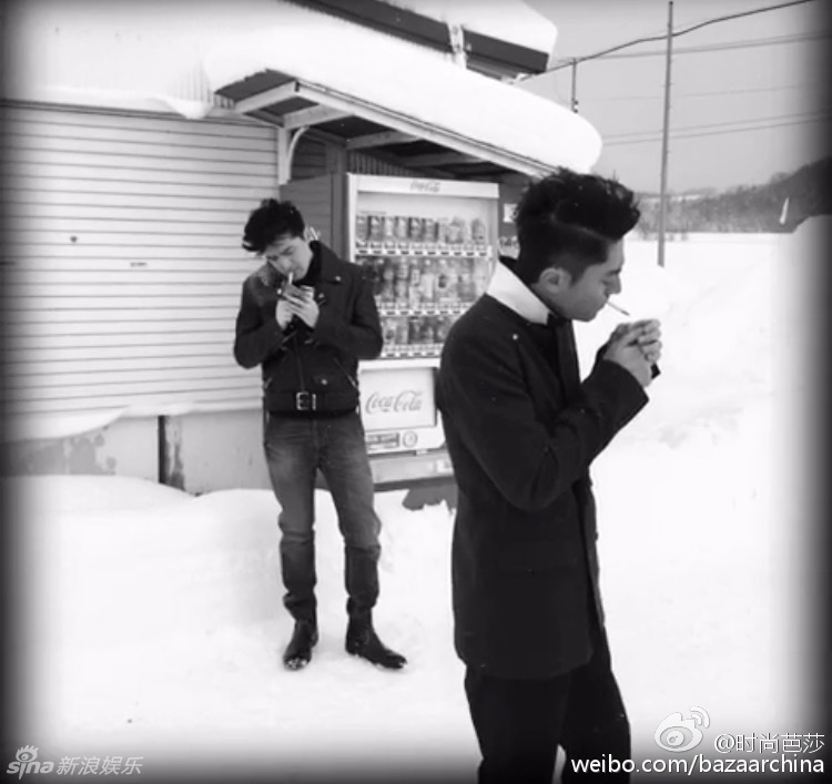 胡歌霍建华齐游北海道 雪地嬉戏基情满溢