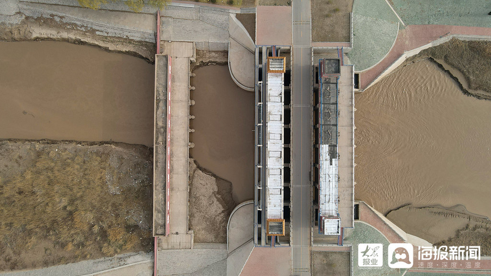 滨州：多处引黄闸开闸放水灌溉农田