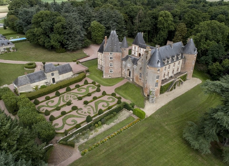 法国豪华城堡超低价拍卖 起拍价仅7.9元