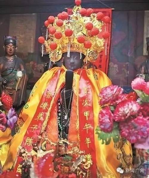 老和尚坐缸3年肉身不腐 開缸塑金身