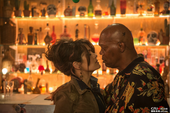 图片默认标题_fororder_萨尔玛·海耶克与缪尔·杰克逊组成“暴躁CP” - 复件(1)