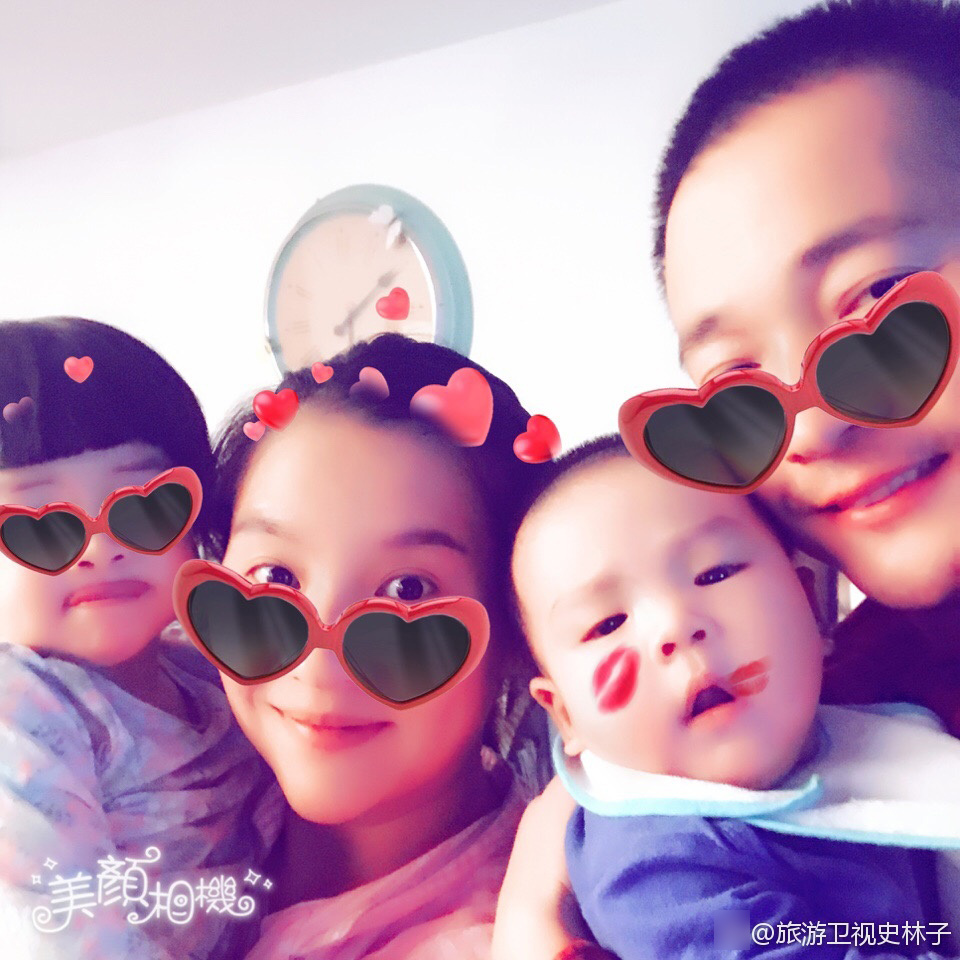 还记得《武林外传》的吕秀才吗?他娶主播娇妻儿女双全