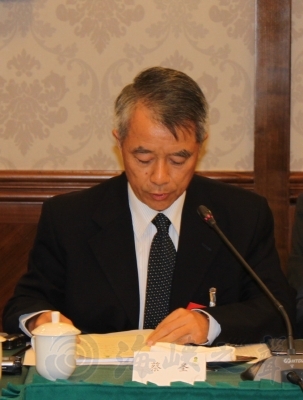 福建省政协特邀台湾人士积极参政议政 分组讨论气氛热烈 福建省政协特邀台湾人士积极参政议政 分组讨论气氛热烈