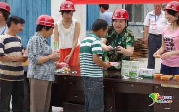 公益律师董梅：爱心待人 专业知识释人