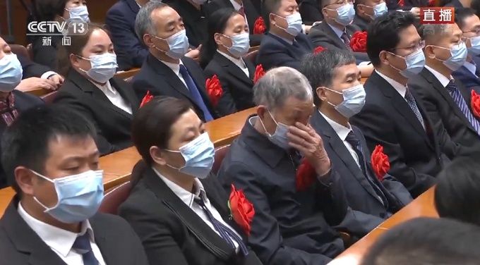 脱贫不忘扶贫人，建议清明慰英灵