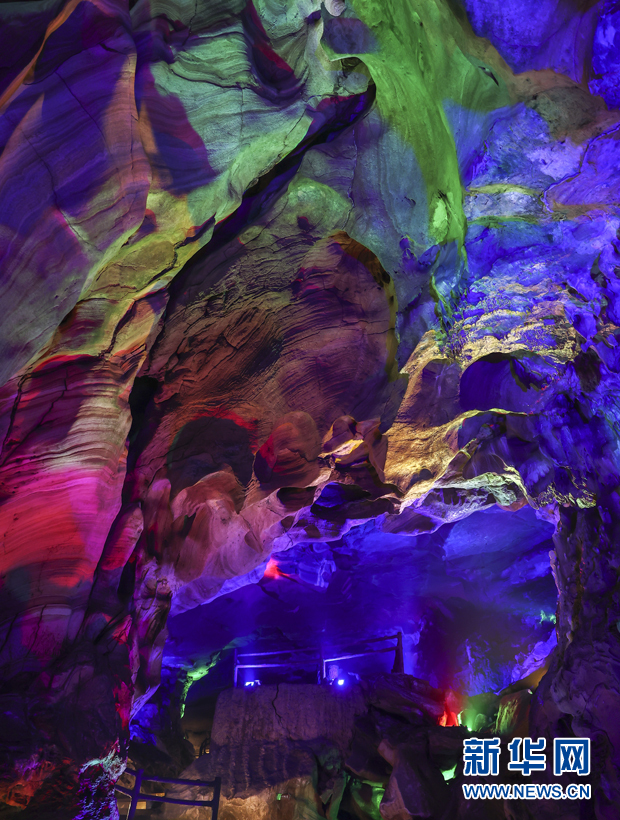 Gua Jiushan, Fengyang, Anhui Yang Terposona_fororder_d7