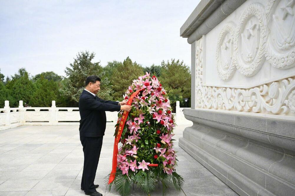 छिङमिङ पर्वमा राष्ट्राध्यक्ष सीसँग शहीदहरूको सम्झना_fororder_习习1 6