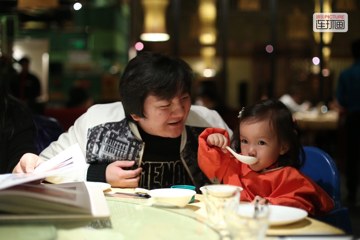 网络歌手现状:杨臣刚开3间公司赚几个亿 雪村变落魄