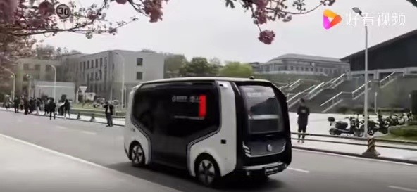 บริษัทรถยนต์จีน“ตงเฟิง” เริ่มทดสอบใช้งานรถไร้คนขับภายในมหาวิทยาลัยอู่ฮั่น_fororder_1495214498