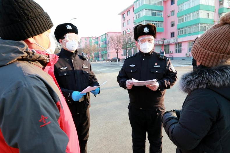 “抗擊疫情 警徽在閃耀”㉕| 遼河公安局民警用奉獻贏得警民同心