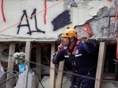 墨西哥強烈余震致多人死傷 搜救工作一度暫停