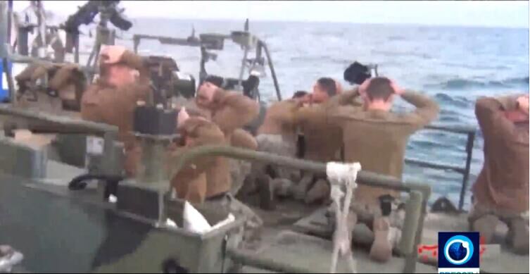 美巡邏艇被伊朗扣押畫面曝光：美軍跪地抱頭(組圖)