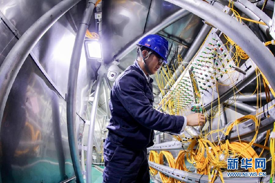 （中首）“中国天眼”的“眼保健操”