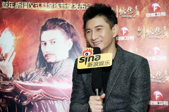 吴奇隆：和刘诗诗财政独立 说婚礼要挨揍