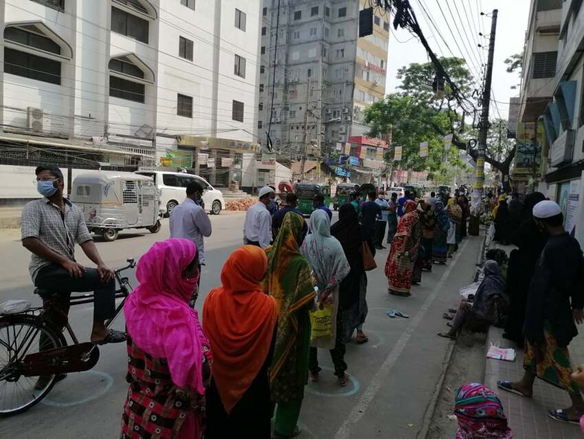 ‘গাড়িঘোড়া সব চলে, গরীব মারার লকডাউন’ আজহার লিমন_fororder_s2
