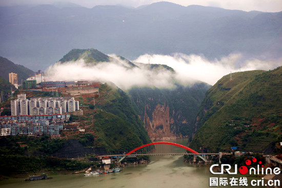 已过审【区县联动】【巫山】重庆巫山县雨后现云海奇景 “云峡”美景相辉映【区县联动】【巫山】重庆巫山县雨后现云海奇景