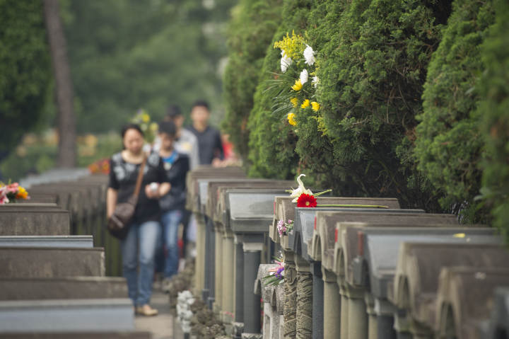 預約、錯峰、限流 浙江多地發佈文明祭掃倡議