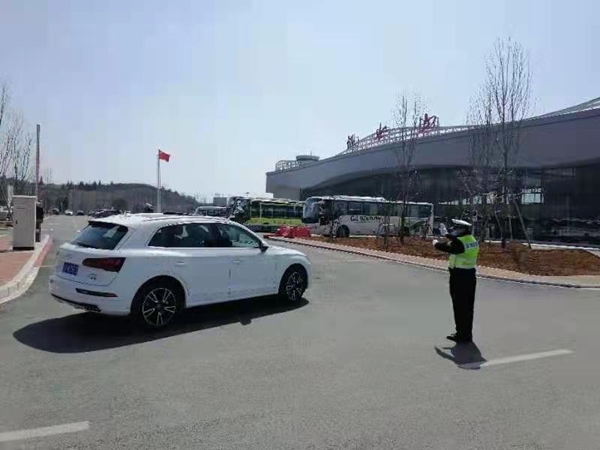 【原创】重庆：仙女山机场警察支队圆满完成仙女山机场通航安保任务_fororder_图片1