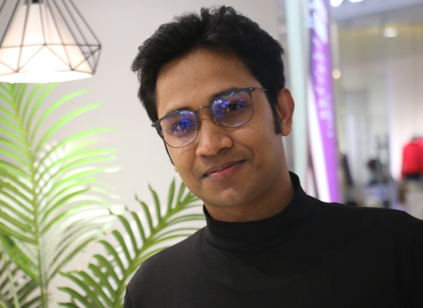 দ্বীপায়ন রায়ের সাক্ষাৎকার_fororder_捕获.PNG