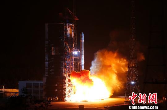 中國成功發射白俄羅斯通信衛星一號