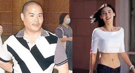 揭55岁柏芝妈妈四段婚史 如今出道接拍三级片