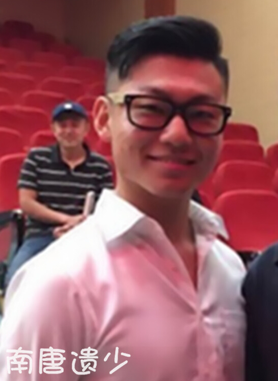 白岩松19岁学霸儿子近照曝光(图)