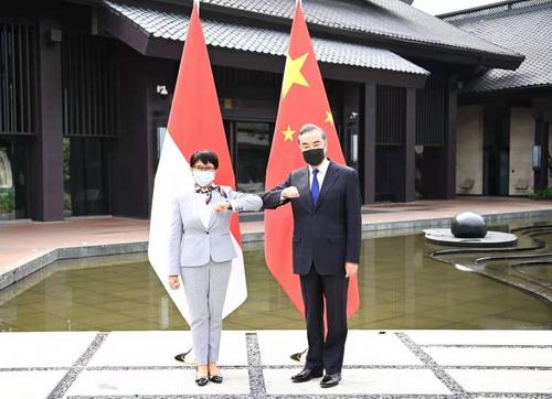 Pertemuan Menlu Tiongkok-Indoneisa, Tepat Waktu dan Pragmatis_fororder_6c224f4a20a44623e284ab20546e3b060df3d7ff