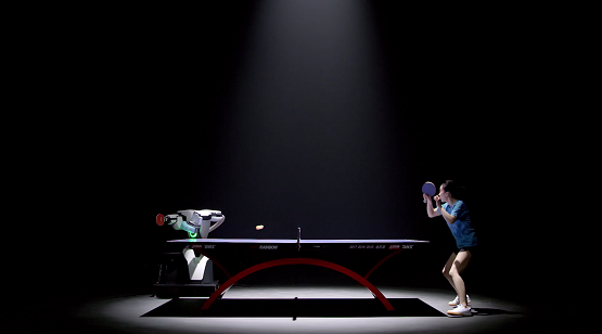 龐伯特乒乓球發球機器人M-ONE在線首發 創造體育新形態