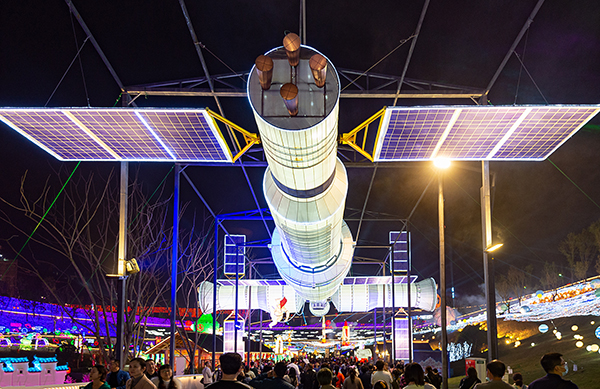 40天超50万游客涌入自贡 打卡“天下第一灯”_fororder_7灯会现场（摄影-廖志全）