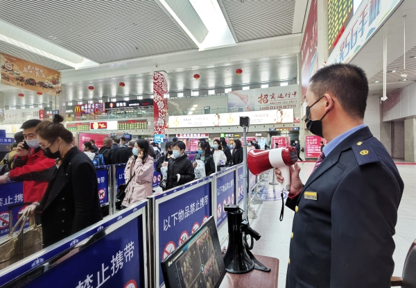 清明小長假長春火車站發送旅客37.3萬人次