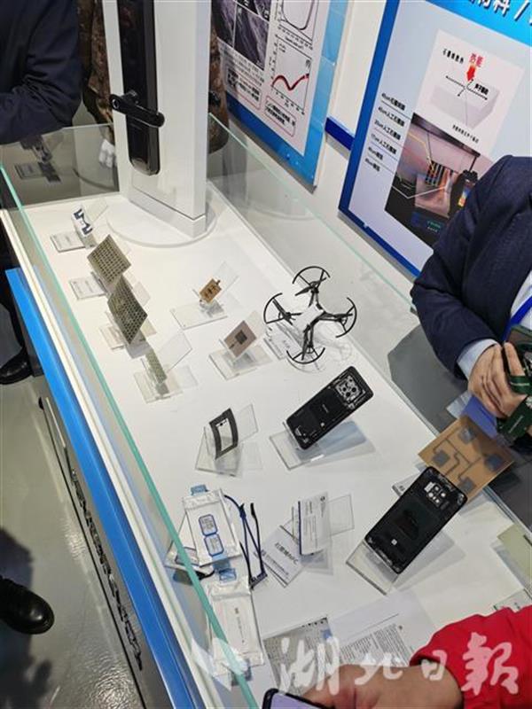 樱花又开放——疫后重振看湖北丨岱家山科创城战“疫”兴业 一年培育出28家高新技术企业