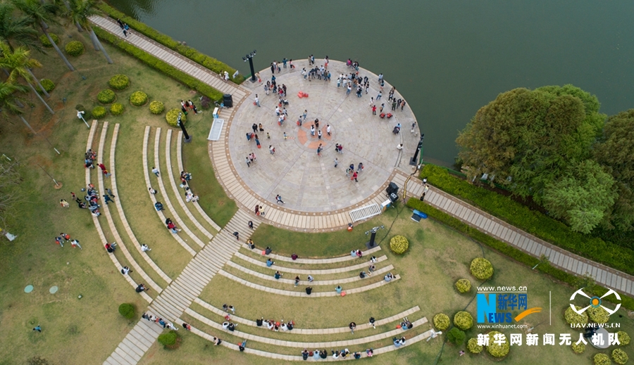 枕海听涛“瞰”厦大