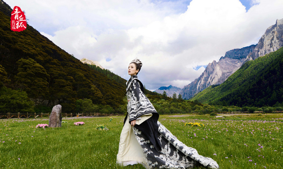 《青丘狐传说》定档大年初一 王凯首演古装戏造型帅哭