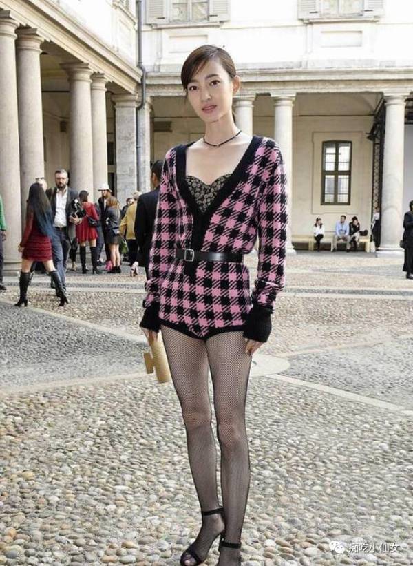 林更新兩任女友同框:蔣夢婕主動搭腔被王麗坤無視?