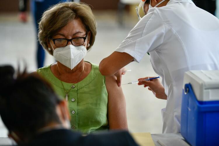 全球连线 | “中国疫苗的到来让我们迎来拯救生命的时刻”