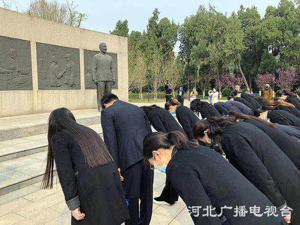 华北军区烈士陵园：清明公祭取消，鼓励网上祭扫