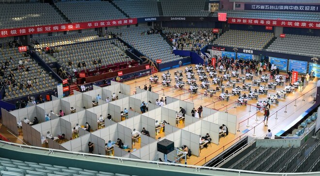 Kabuuang bilang ng mga bakuna kontra COVID-19 na itinurok sa Tsina, pumangalawa sa daigdig_fororder_20210412bakuna1