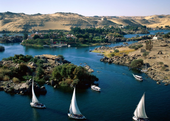 图为埃及人民的母亲河尼罗河.