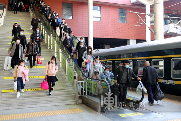 哈鐵恢復開行黑龍江至湖北武漢方向旅客列車