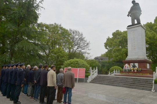 【原创】重庆市公安局离退休党员、青年民警开展党史学习教育_fororder_微信图片_20210415123847