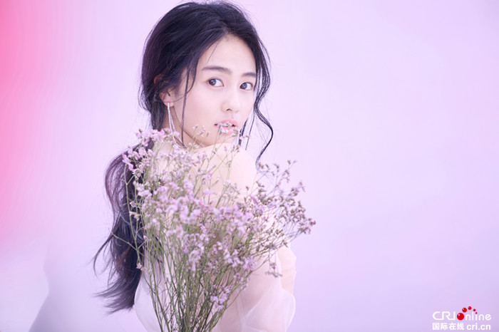 图片默认标题_fororder_花与少女白鹿_副本