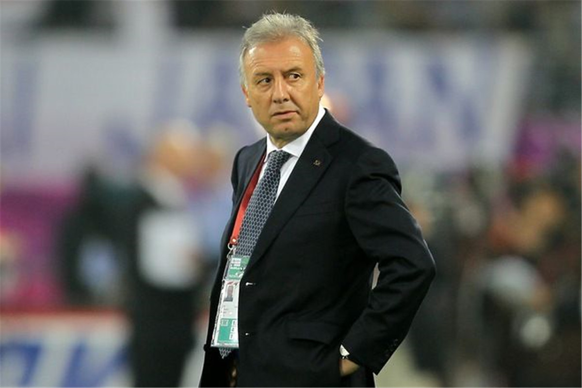 【看台】"老炮儿"扎切罗尼-顶撞老板骂队魂