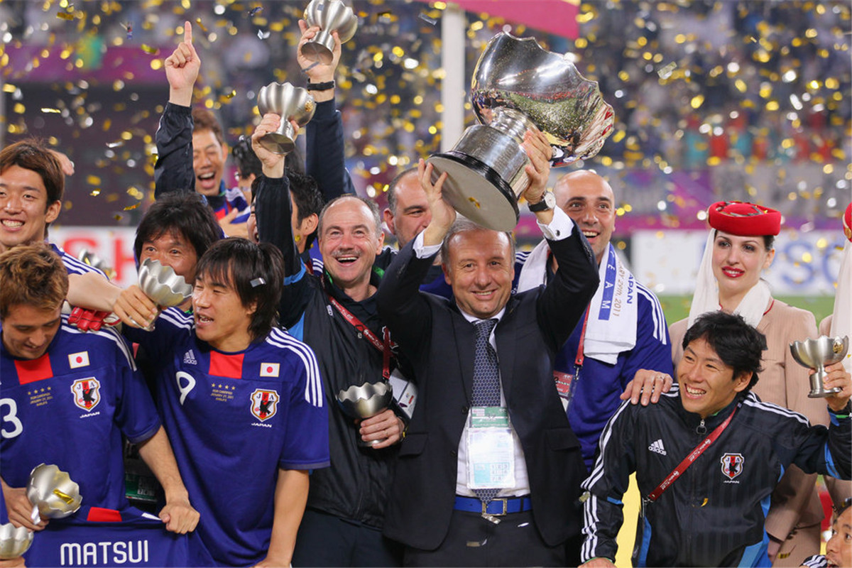 【看台】"老炮儿"扎切罗尼-顶撞老板骂队魂